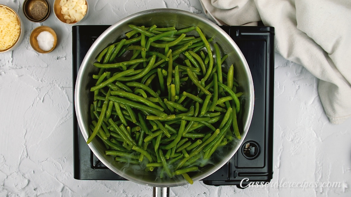 green beans in the saute pan