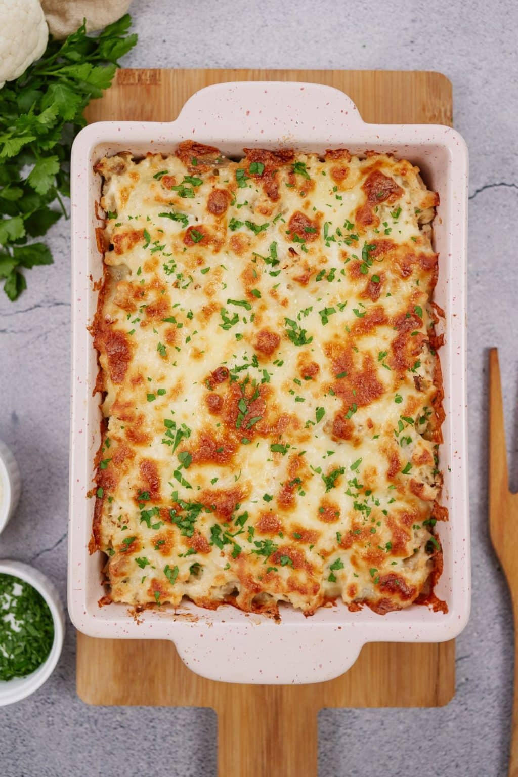 Cheesy Chicken Thighs and Cauliflower Casserole - Casserole Recipes