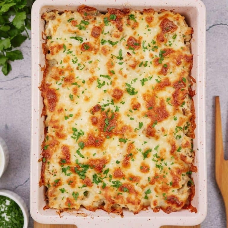 Cheesy Chicken Thighs and Cauliflower Casserole - Casserole Recipes
