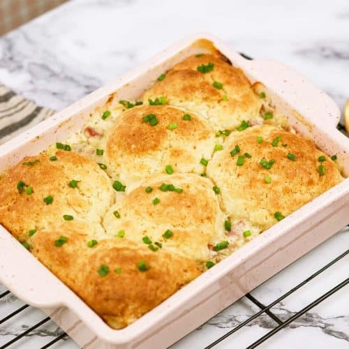 baking dish filled with chicken cordon bleu bubble-up bake